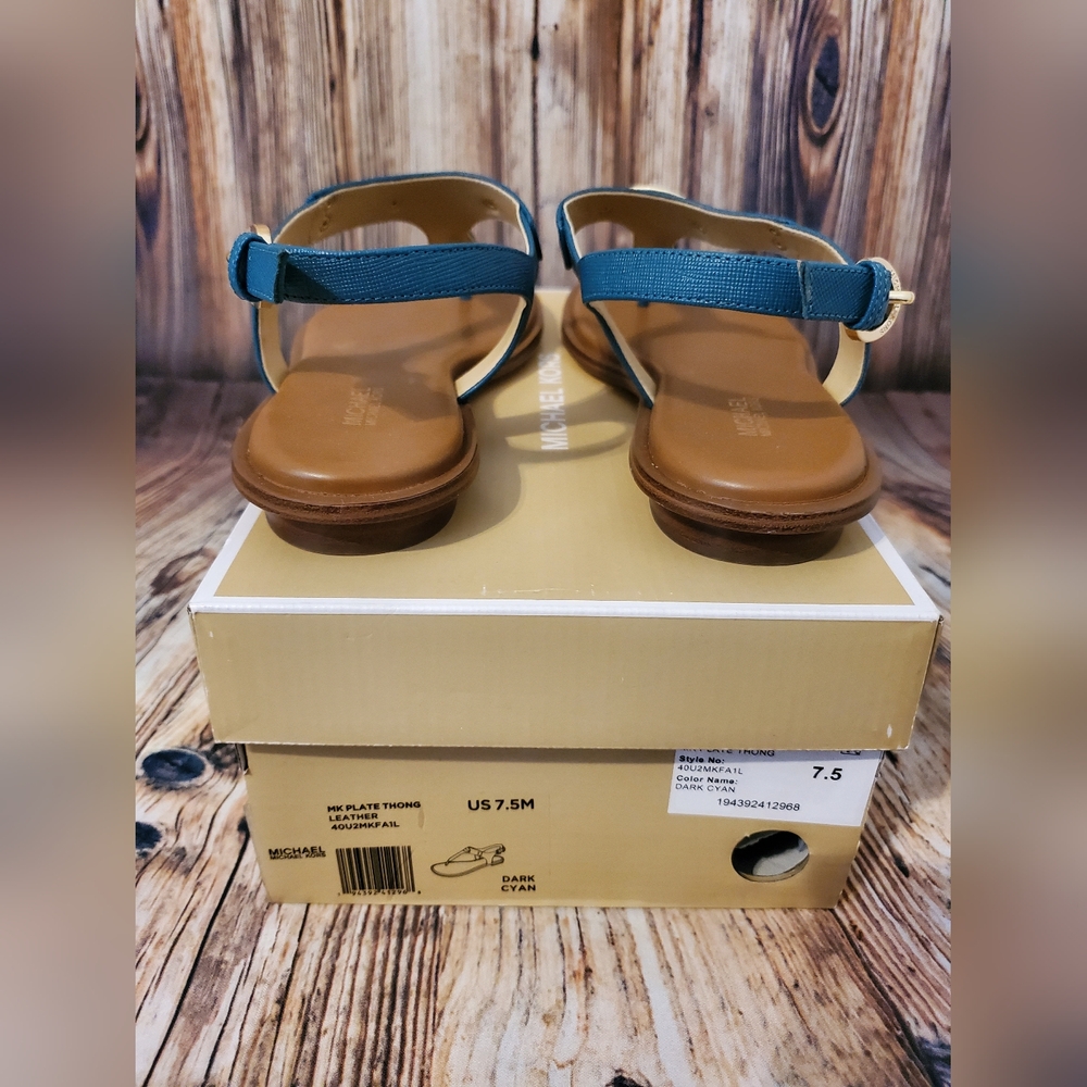 Michael Kors Plate Leather Sandal - Picture 7 of 11